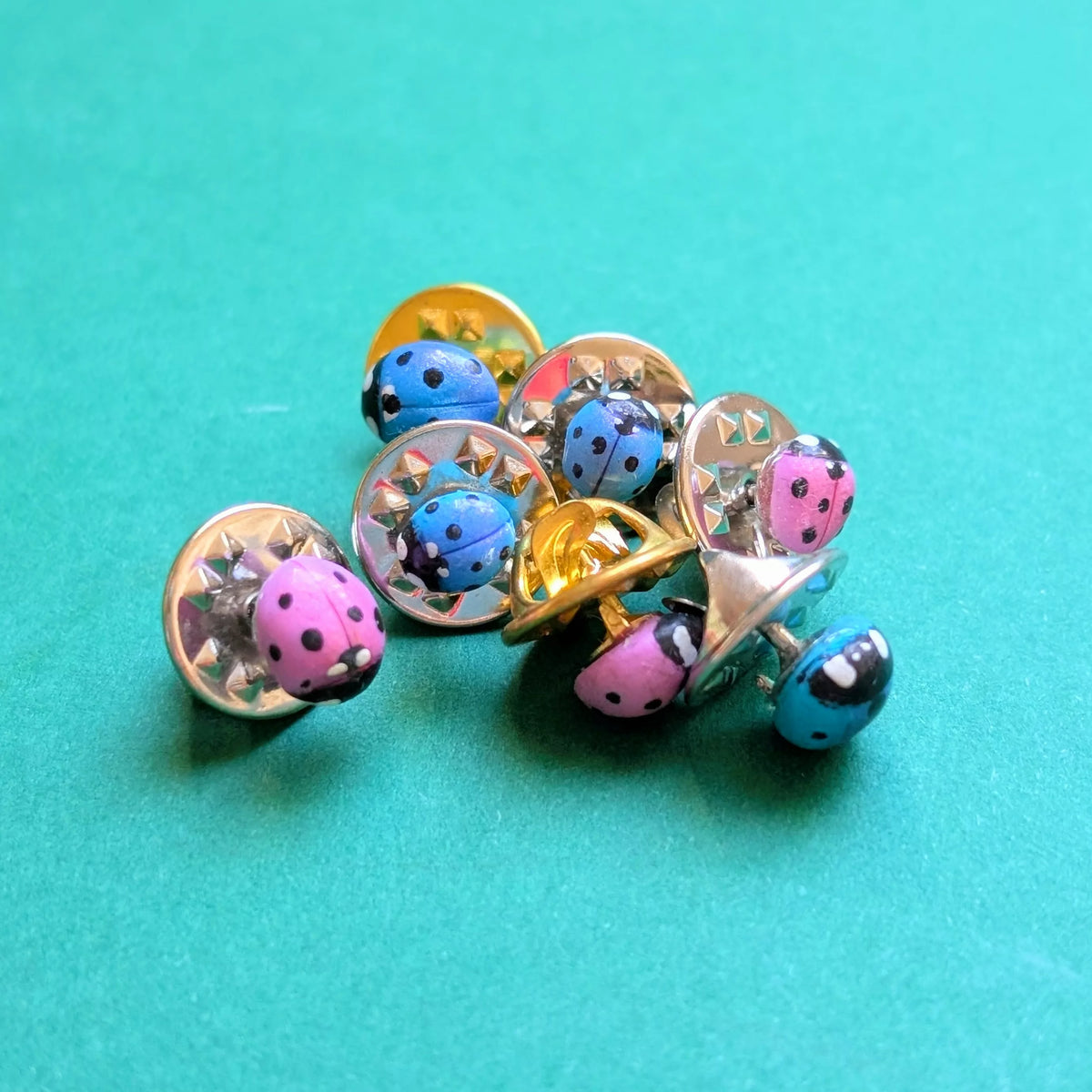 pins coccinelles shiny ( version brillante) : choisissez votre couleur personnalisée !